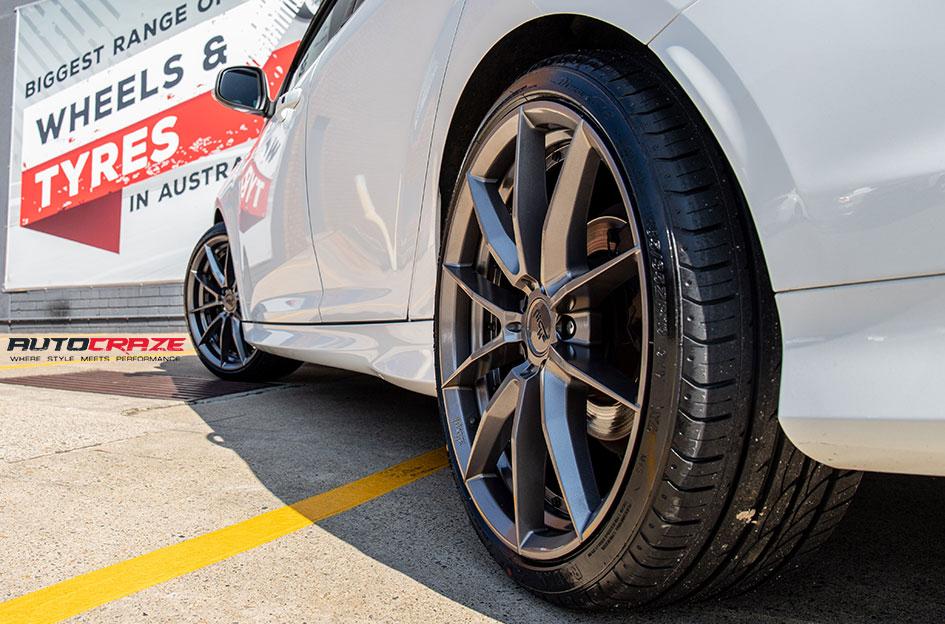 FORD FOCUS  5 STUD  SECTOR GLOSS ANTHRACITE